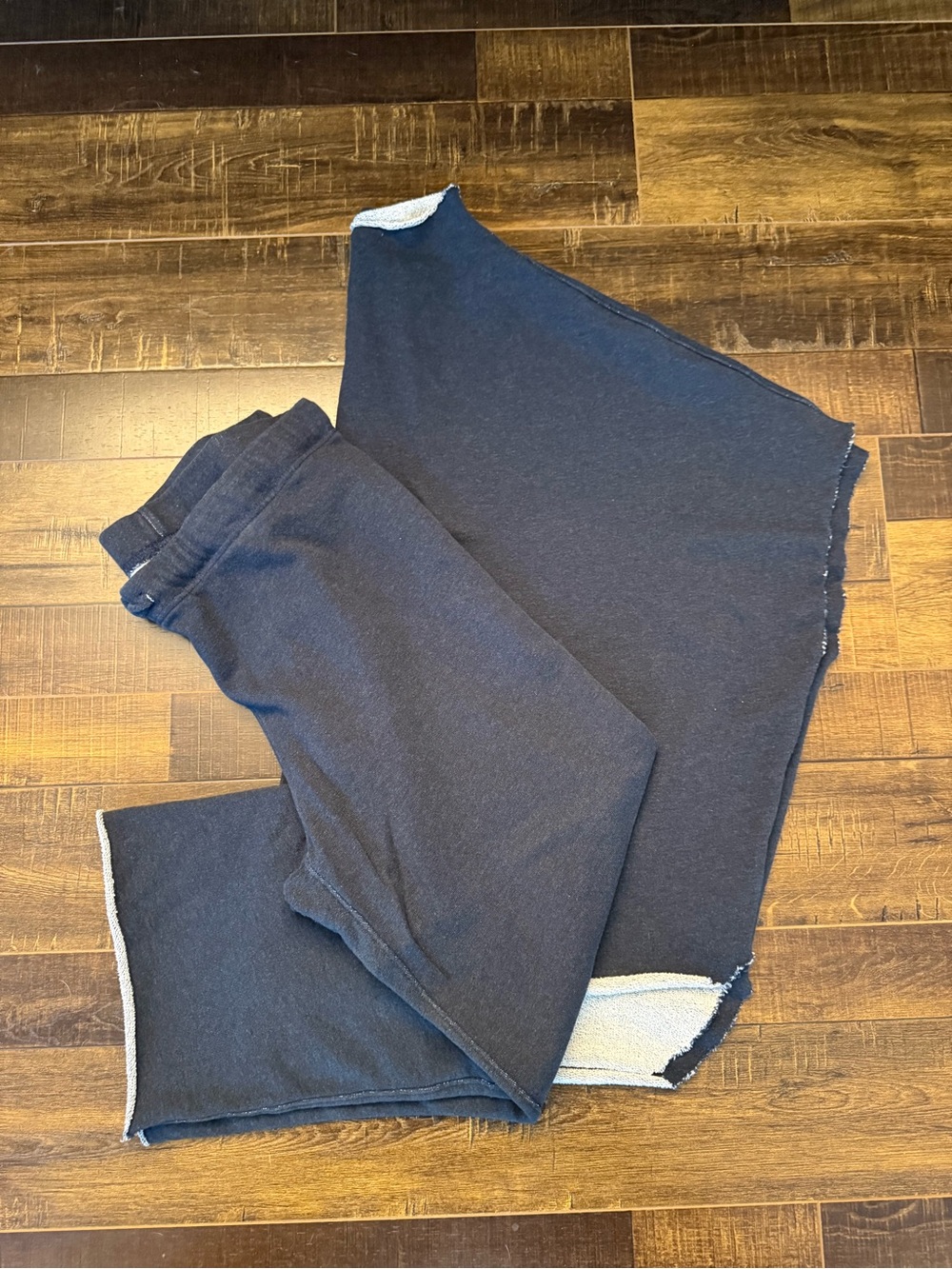 Frank & Eileen Dark Navy Sweatpants with matching funnel neck Capelet